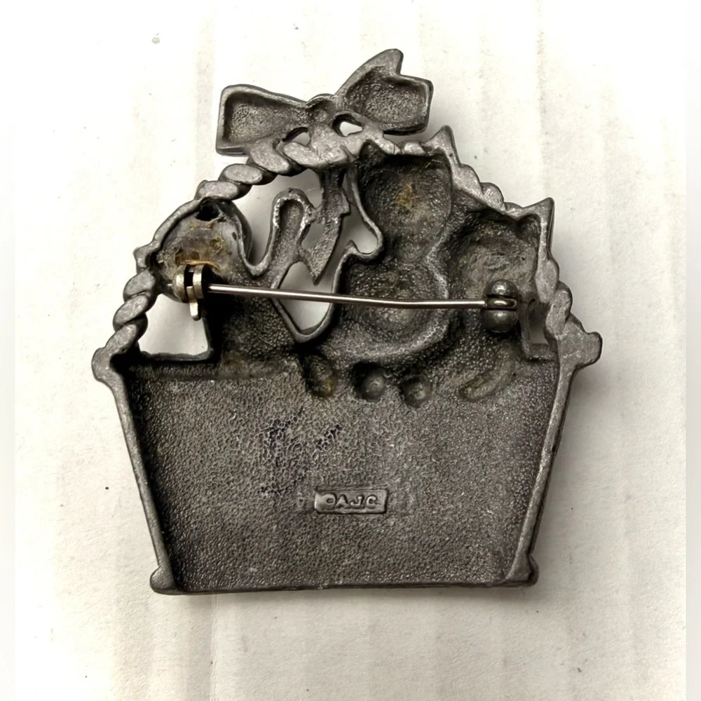 Vintage AJC American Jewelry Chain Kitty Cats In A Basket Silver Tone Brooch Pin